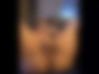 Honestlyfux's Live Sex Cam Show