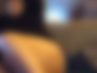 Honestlyfux's Live Sex Cam Show