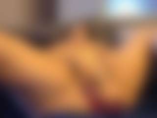 Honestlyfux's Live Sex Cam Show