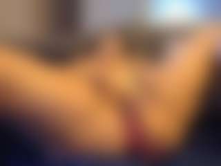 Honestlyfux's Live Sex Cam Show