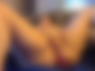 Honestlyfux's Live Sex Cam Show