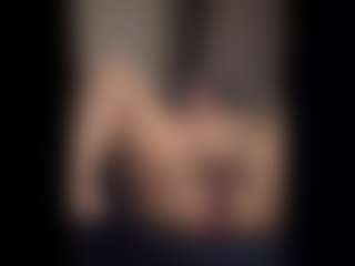 Honestlyfux's Live Sex Cam Show