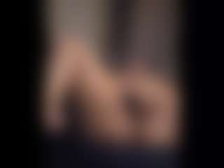 Honestlyfux's Live Sex Cam Show