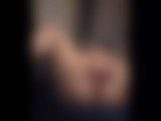 Honestlyfux's Live Sex Cam Show