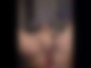 Honestlyfux's Live Sex Cam Show