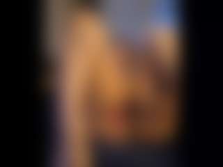 Honestlyfux's Live Sex Cam Show