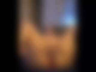 Honestlyfux's Live Sex Cam Show