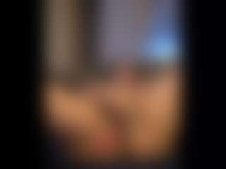 Honestlyfux's Live Sex Cam Show