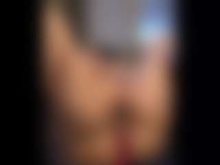 Honestlyfux's Live Sex Cam Show