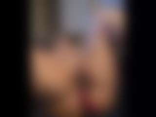 Honestlyfux's Live Sex Cam Show
