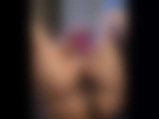 Honestlyfux's Live Sex Cam Show