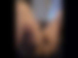 Honestlyfux's Live Sex Cam Show