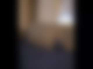 Honestlyfux's Live Sex Cam Show
