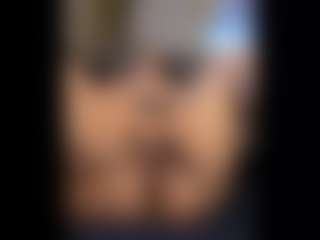Honestlyfux's Live Sex Cam Show
