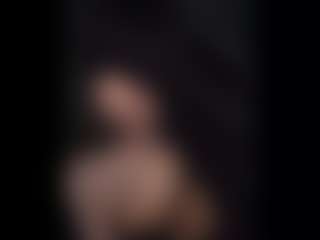 Honestlyfux's Live Sex Cam Show