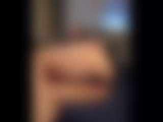 Honestlyfux's Live Sex Cam Show