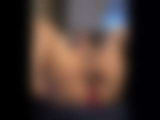 Honestlyfux's Live Sex Cam Show