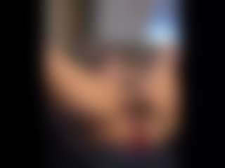 Honestlyfux's Live Sex Cam Show