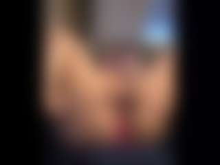 Honestlyfux's Live Sex Cam Show