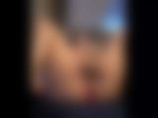 Honestlyfux's Live Sex Cam Show