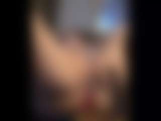 Honestlyfux's Live Sex Cam Show