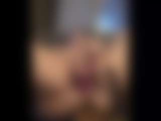 Honestlyfux's Live Sex Cam Show