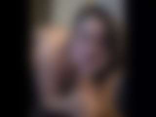 Honestlyfux's Live Sex Cam Show