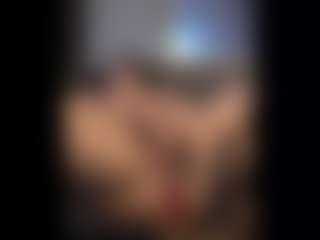 Honestlyfux's Live Sex Cam Show