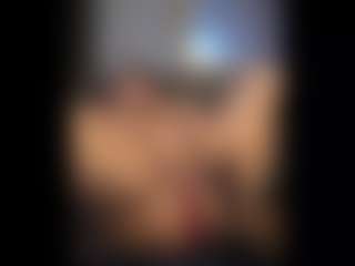 Honestlyfux's Live Sex Cam Show