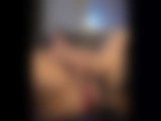 Honestlyfux's Live Sex Cam Show
