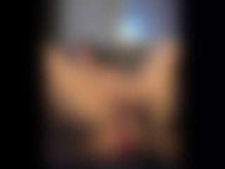 Honestlyfux's Live Sex Cam Show