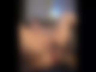 Honestlyfux's Live Sex Cam Show