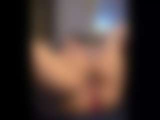 Honestlyfux's Live Sex Cam Show