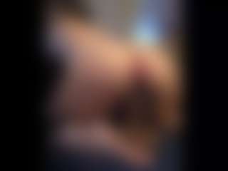 Honestlyfux's Live Sex Cam Show