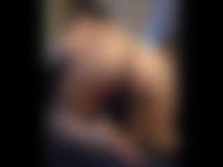 Honestlyfux's Live Sex Cam Show