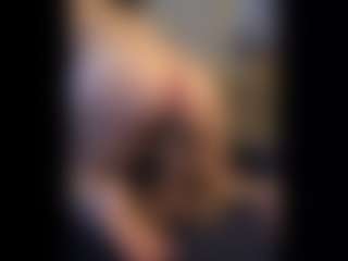Honestlyfux's Live Sex Cam Show