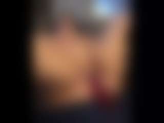 Honestlyfux's Live Sex Cam Show