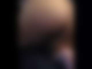 Honestlyfux's Live Sex Cam Show