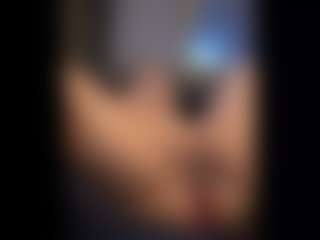 Honestlyfux's Live Sex Cam Show