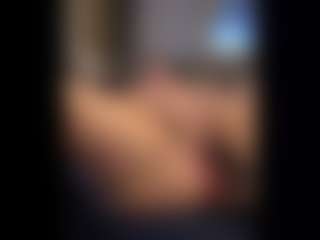 Honestlyfux's Live Sex Cam Show