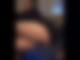 Honestlyfux's Live Sex Cam Show