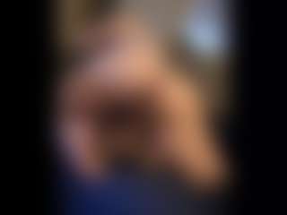Honestlyfux's Live Sex Cam Show