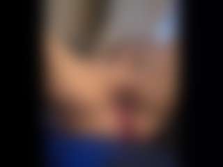 Honestlyfux's Live Sex Cam Show