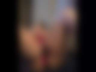 Honestlyfux's Live Sex Cam Show