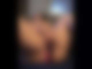 Honestlyfux's Live Sex Cam Show