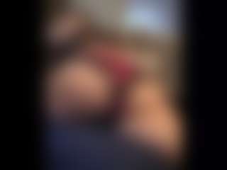 Honestlyfux's Live Sex Cam Show