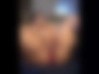 Honestlyfux's Live Sex Cam Show