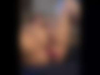 Honestlyfux's Live Sex Cam Show