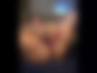 Honestlyfux's Live Sex Cam Show