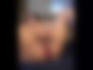 Honestlyfux's Live Sex Cam Show